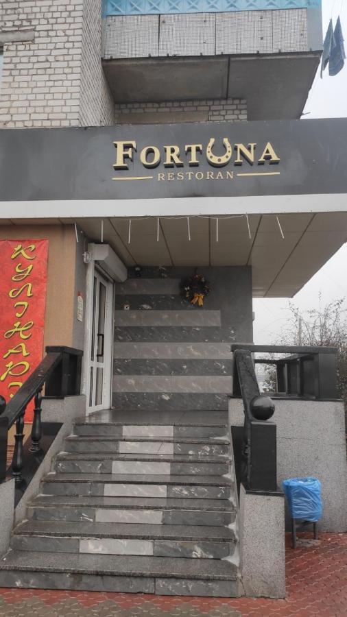 2-Х Комнатная Квартира Korosten Dış mekan fotoğraf